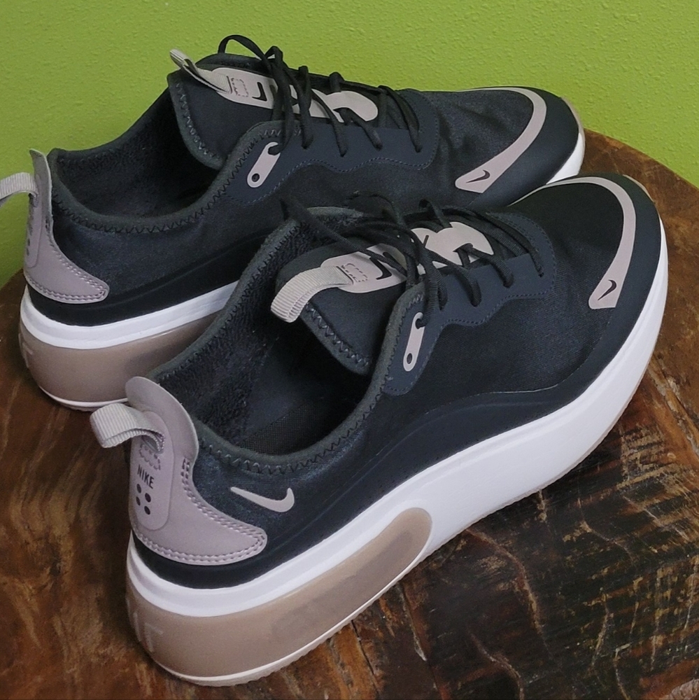 Nike Women's Air Max Off Noir and Pumice Black.